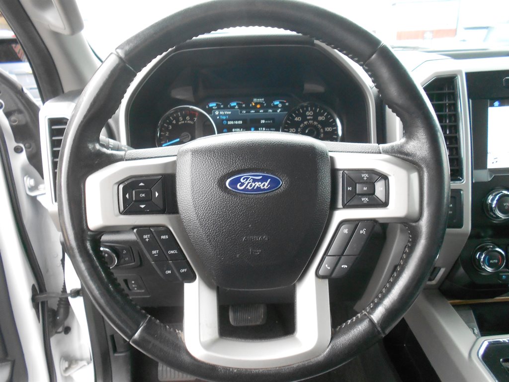 2019 Ford F150 Lariat photo