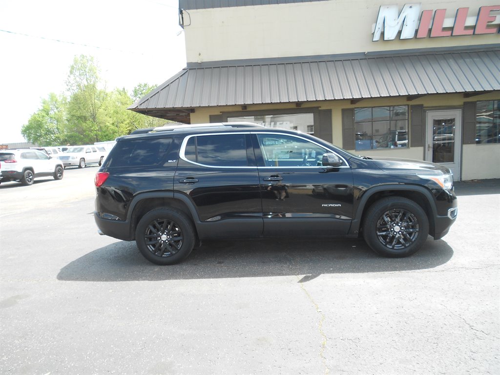 2019 GMC Acadia SLT1 photo