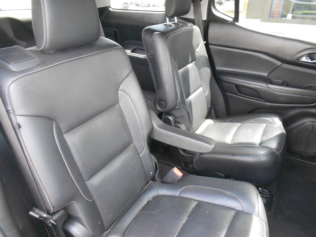 2019 GMC Acadia SLT1 photo