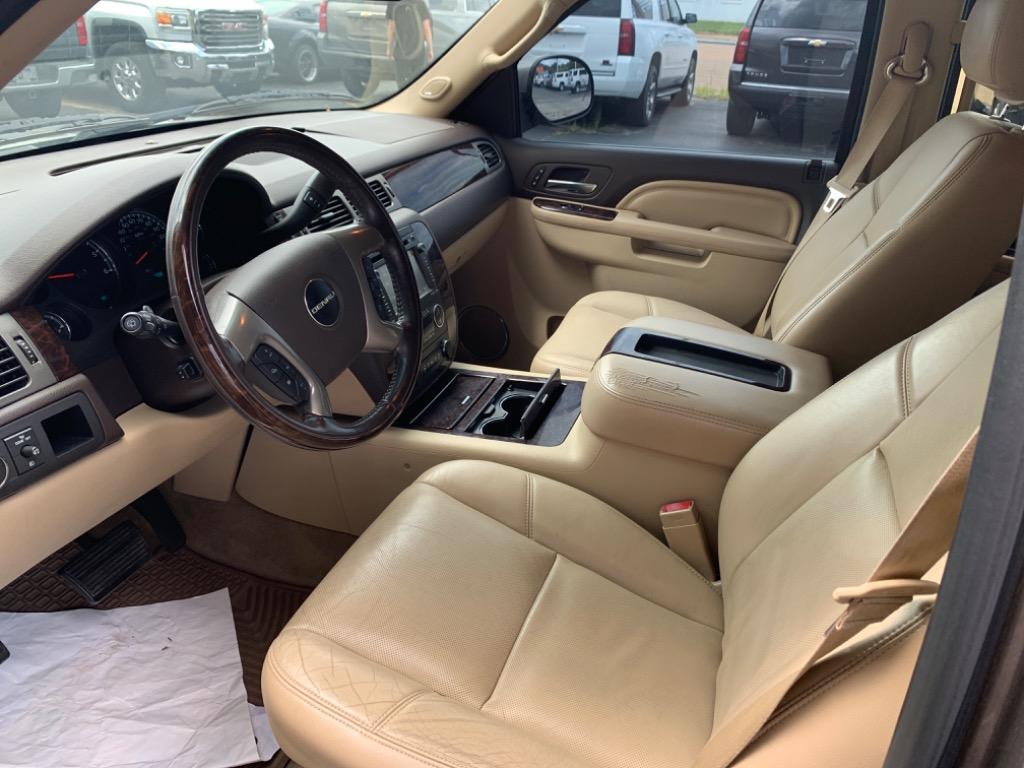 2014 GMC Yukon Denali photo