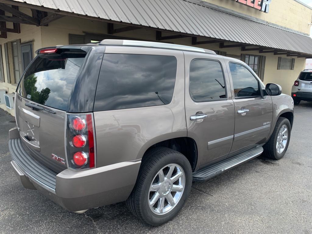 2014 GMC Yukon Denali photo