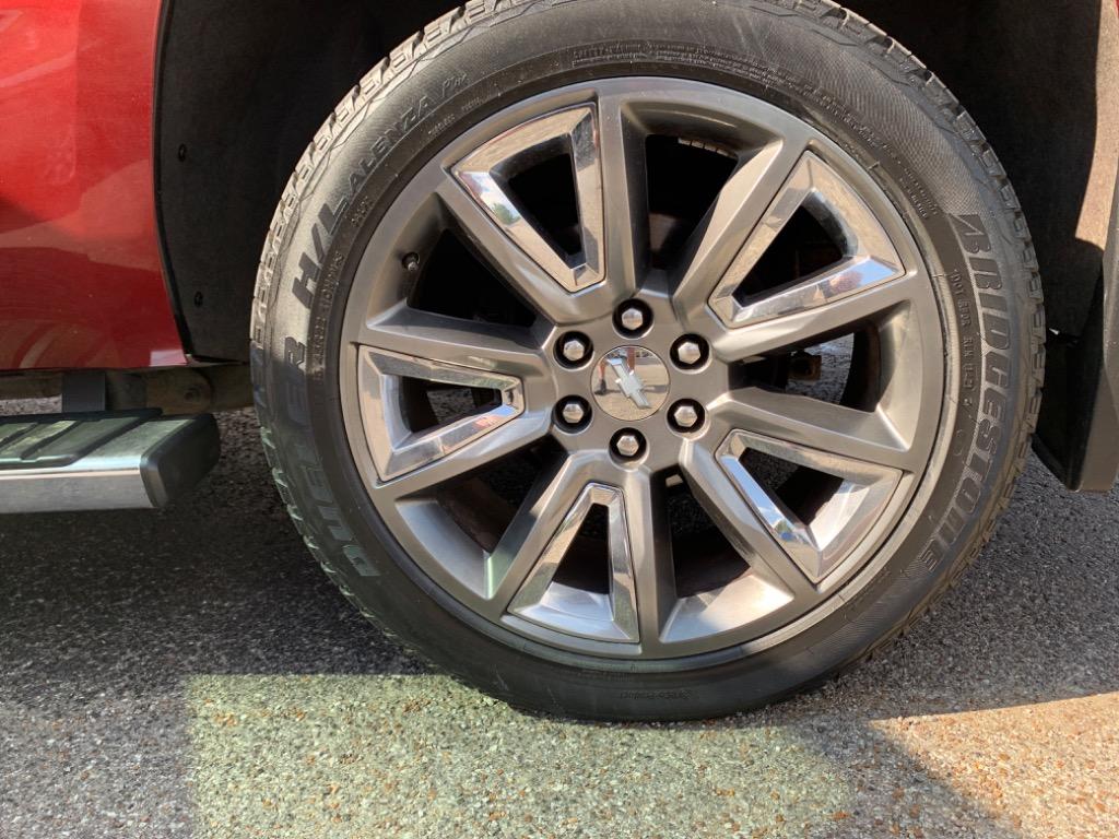 2019 Chevrolet Tahoe LT photo