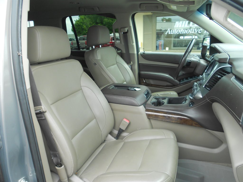 2019 Chevrolet Tahoe LT photo