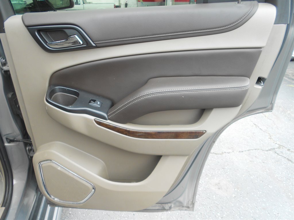2019 Chevrolet Tahoe LT photo