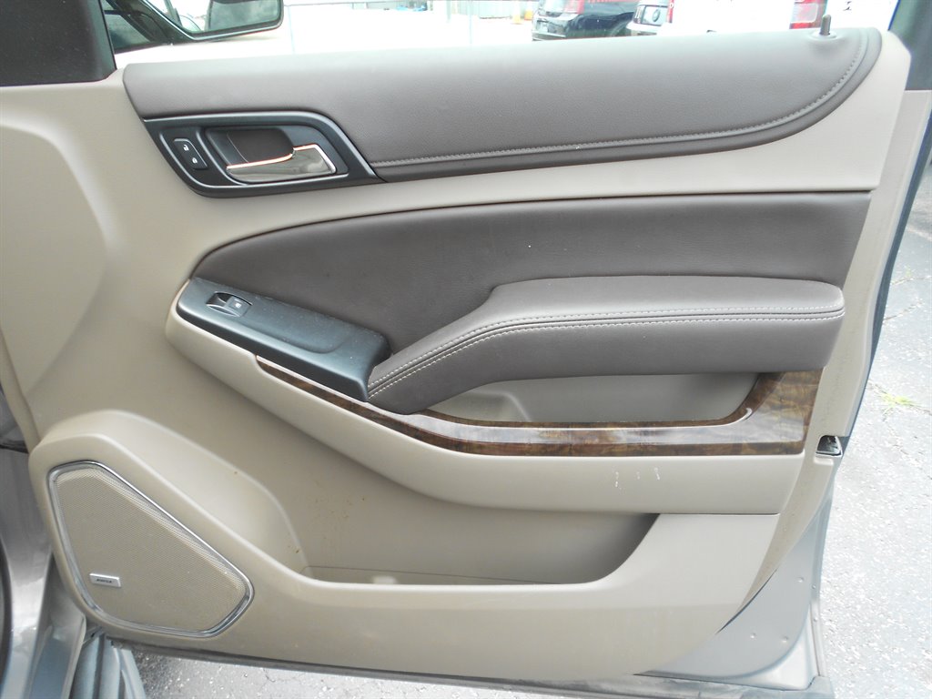 2019 Chevrolet Tahoe LT photo