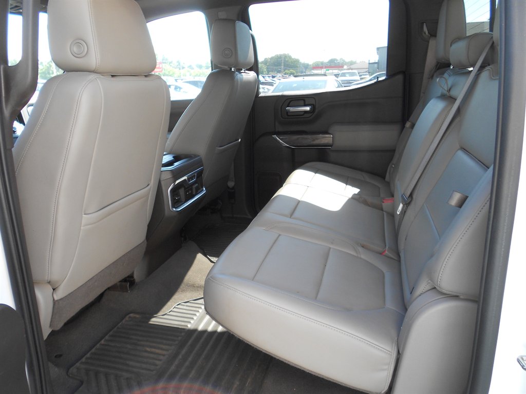 2020 Chevrolet Silverado 1500 - $32,850
