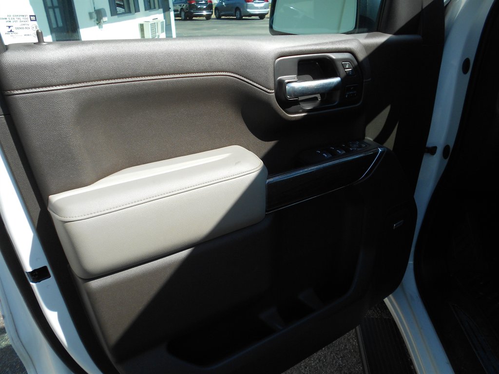 2020 Chevrolet Silverado 1500 - $32,850