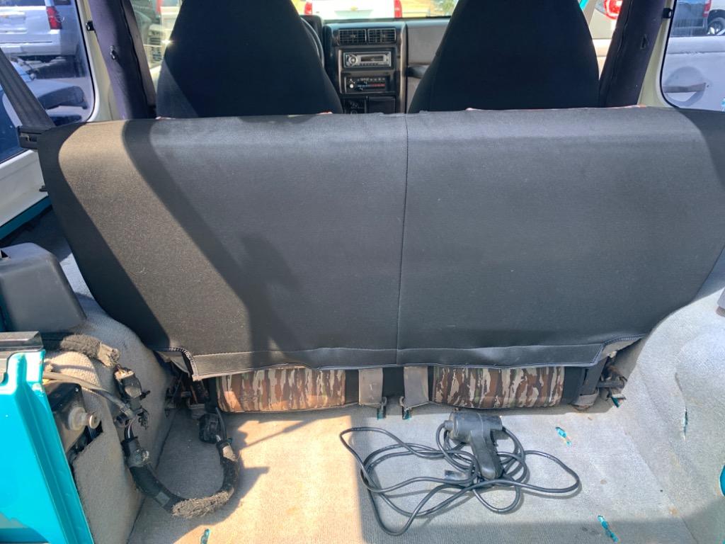 1998 Jeep Wrangler Sport photo