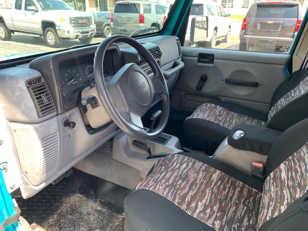 1998 Jeep Wrangler Sport photo