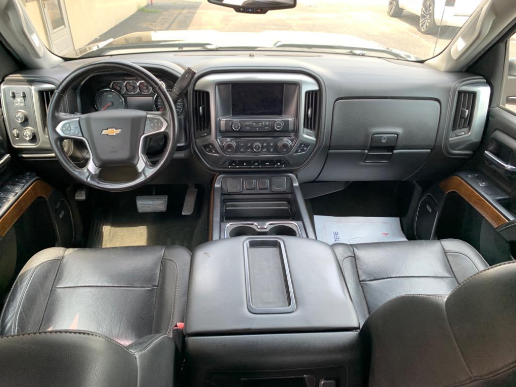 2015 Chevrolet Silverado - $30,875