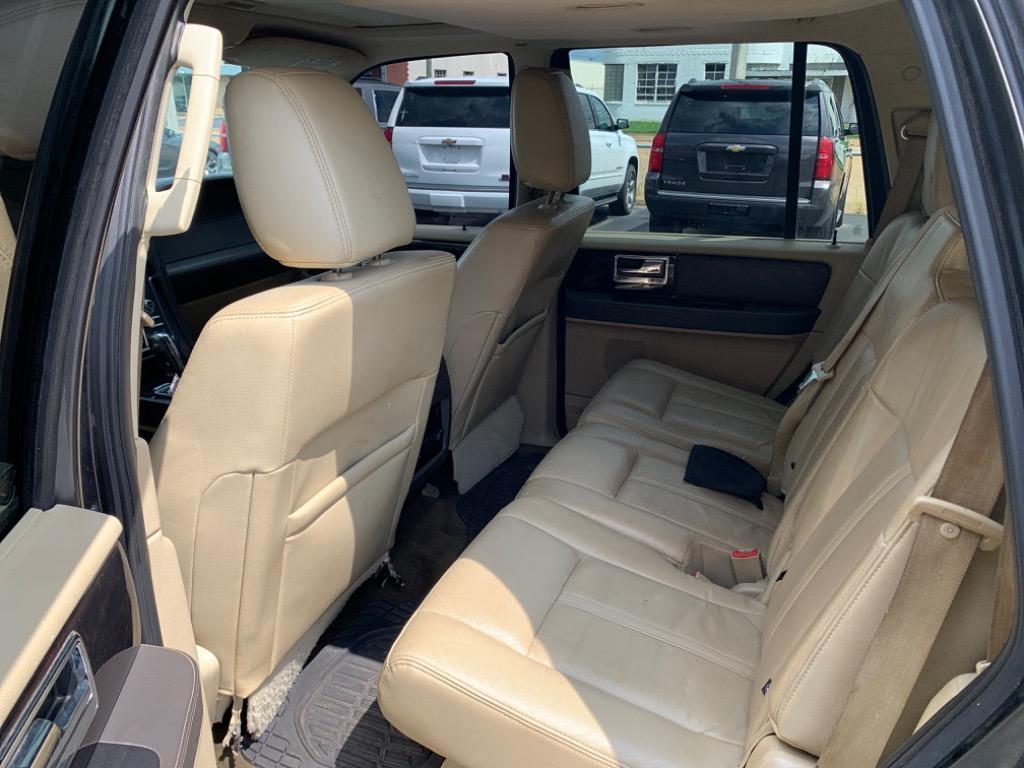 2015 Lincoln Navigator - $12,900