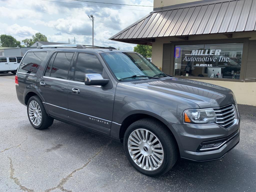 2015 Lincoln Navigator - $12,900