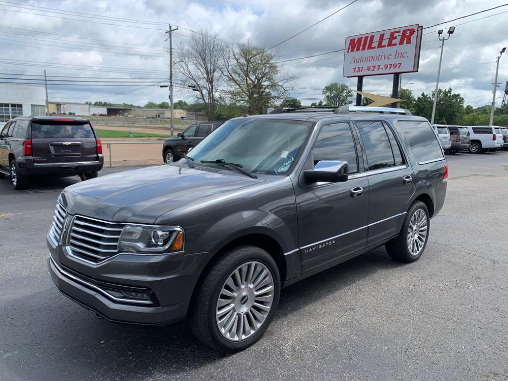 2015 Lincoln Navigator - $12,900
