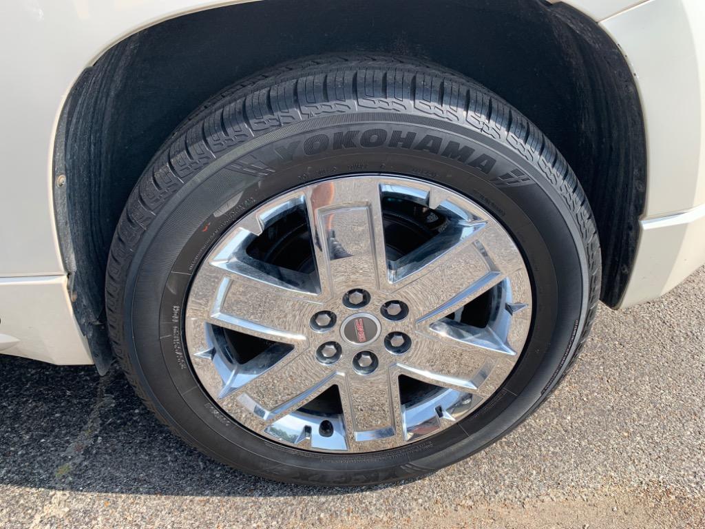 2013 GMC Acadia Denali photo