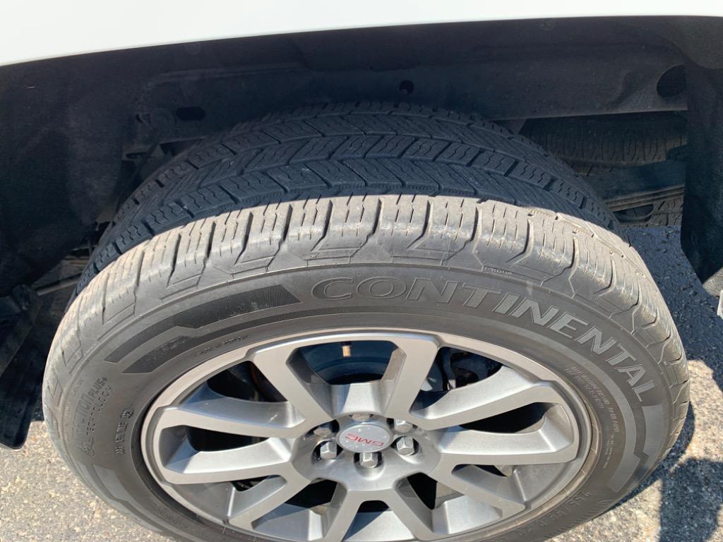 2018 GMC Canyon Denali photo