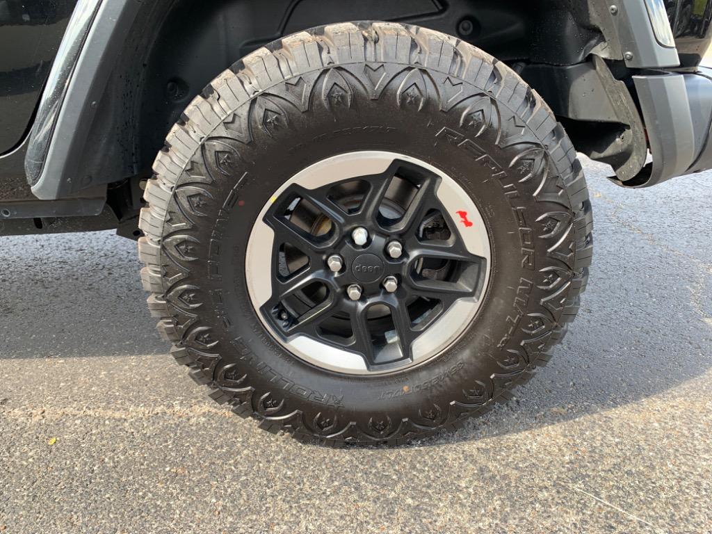 2020 Jeep Wrangler - $34,900