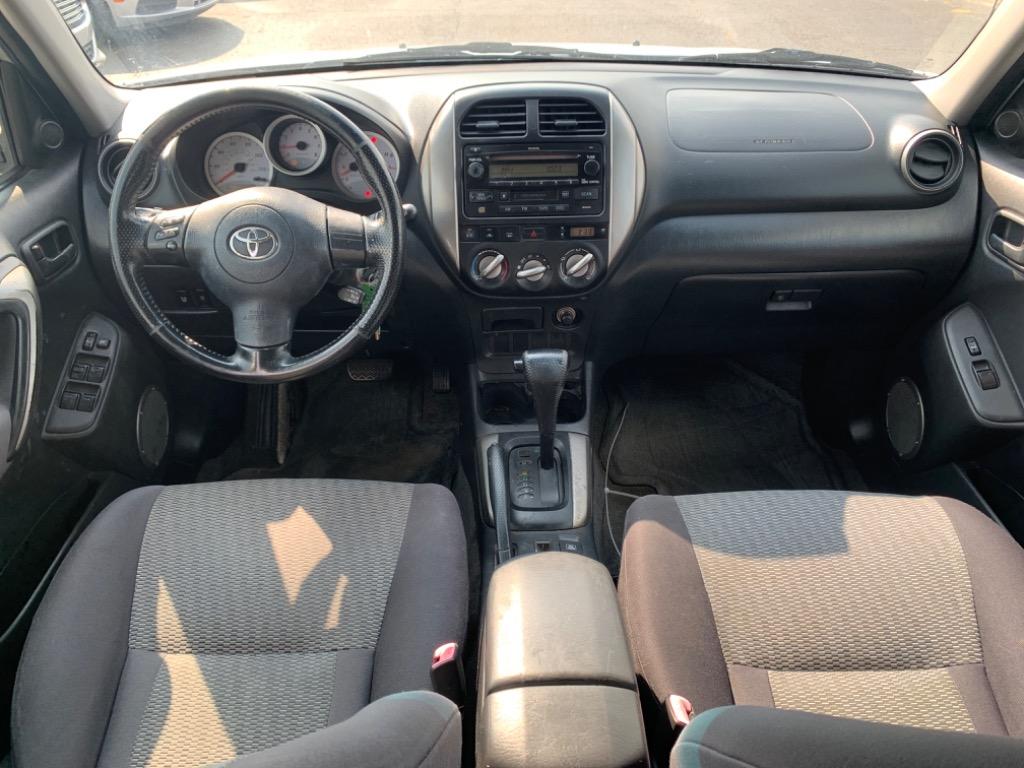 2005 Toyota RAV4 photo