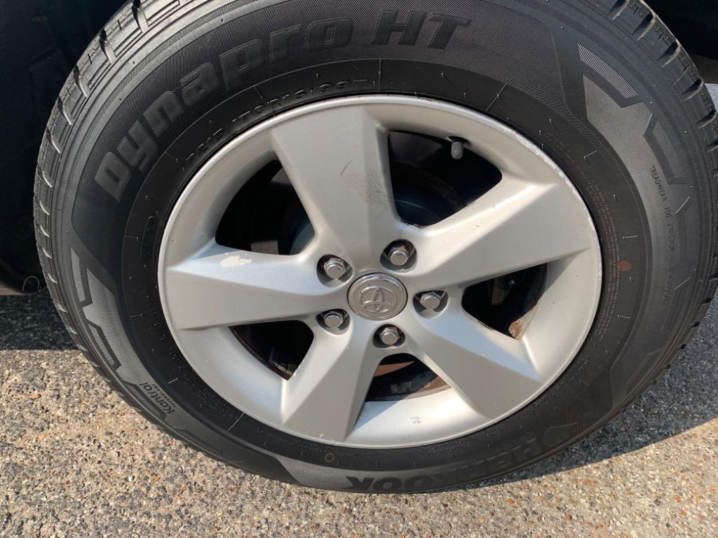 2005 Toyota RAV4 photo