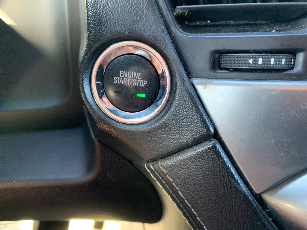 2018 Chevrolet Suburban 1500 Premier photo