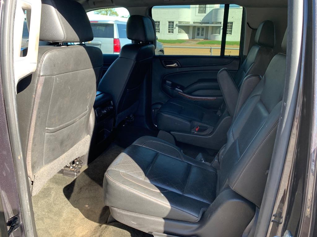 2018 Chevrolet Suburban 1500 Premier photo
