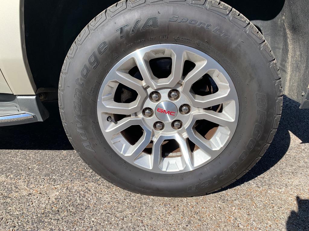 2017 GMC Yukon - $17,650