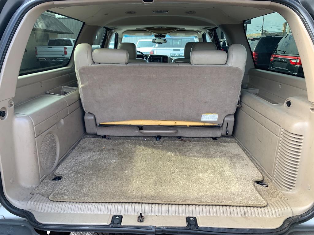2003 Chevrolet Suburban 1500 photo