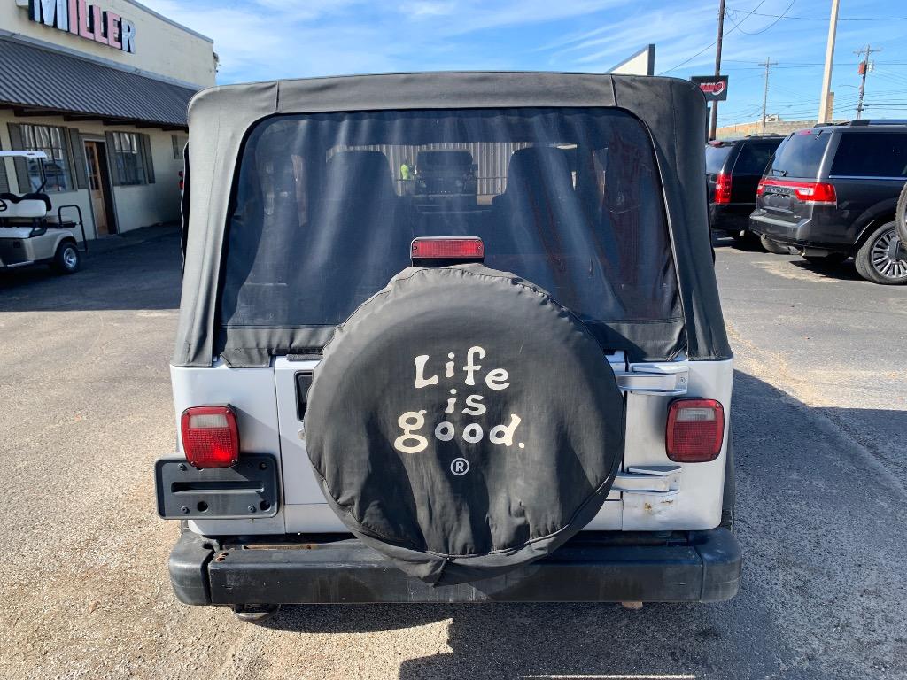 2004 Jeep Wrangler X photo