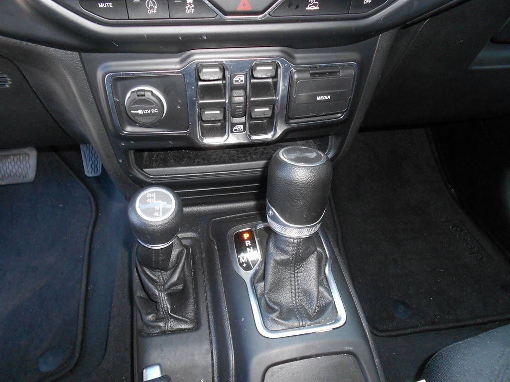 2022 Jeep Wrangler - $20,250