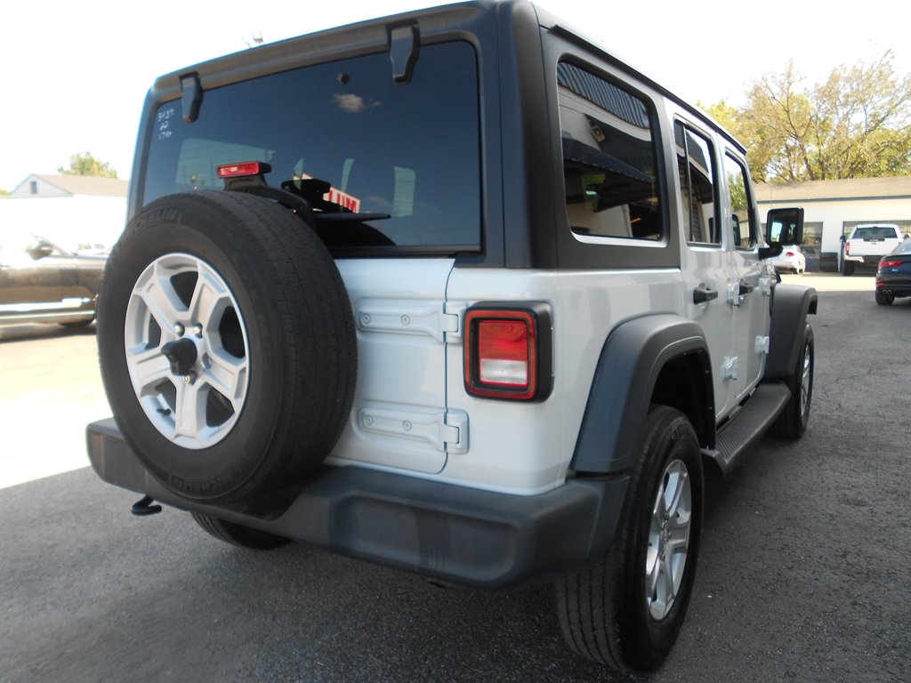 2022 Jeep Wrangler - $20,250