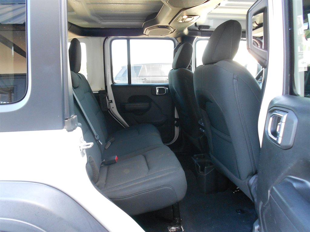 2022 Jeep Wrangler - $20,250