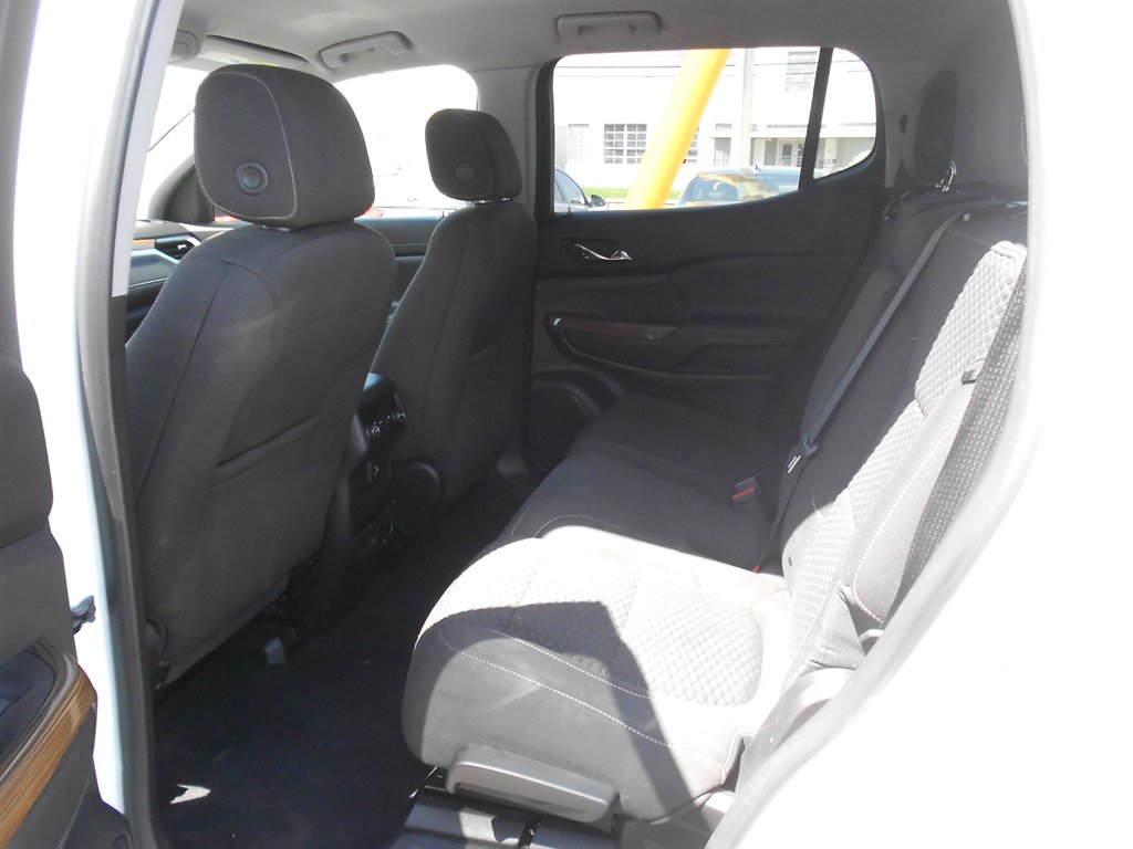 2019 GMC Acadia SLE1 photo