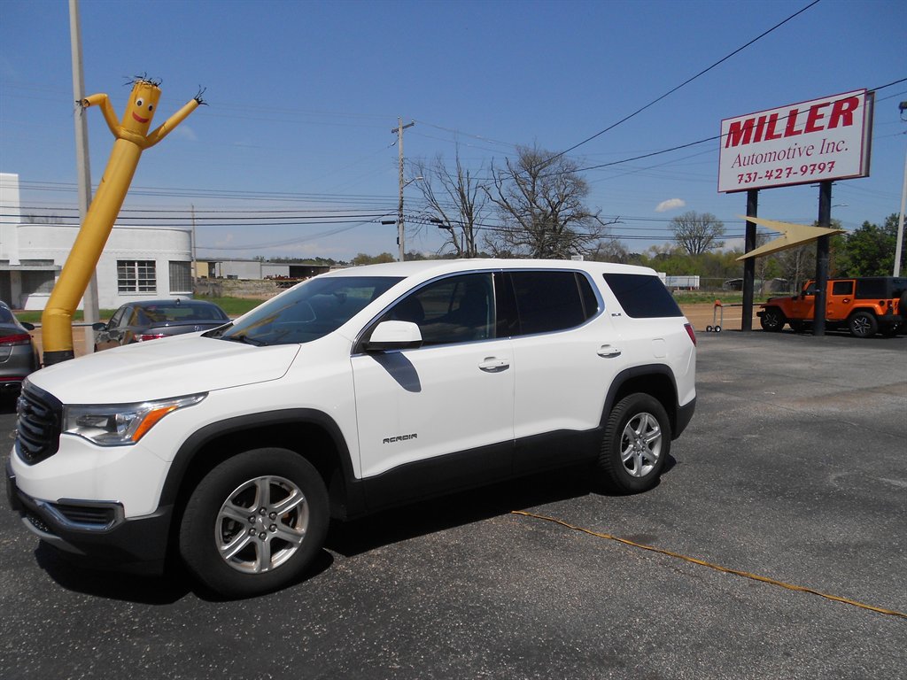 2019 GMC Acadia SLE1 photo