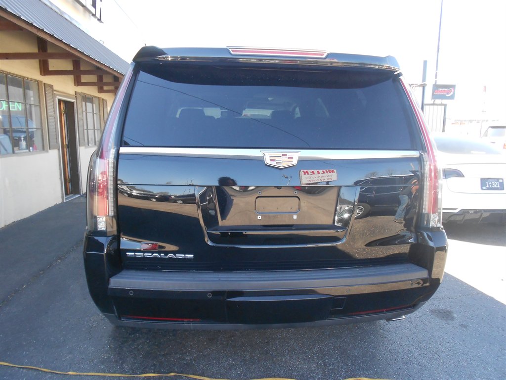 2015 Cadillac Escalade Premium photo