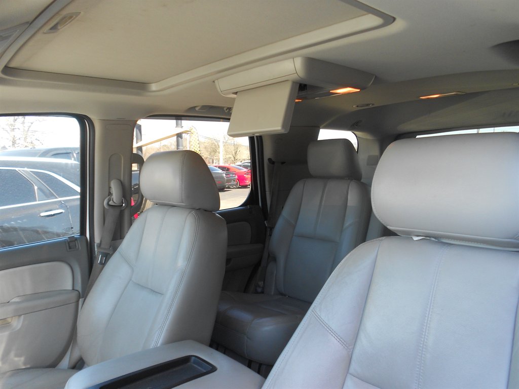 2013 Chevrolet Tahoe - $10,995