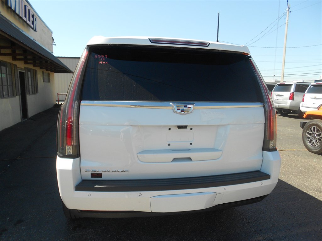 2018 Cadillac Escalade Premium photo