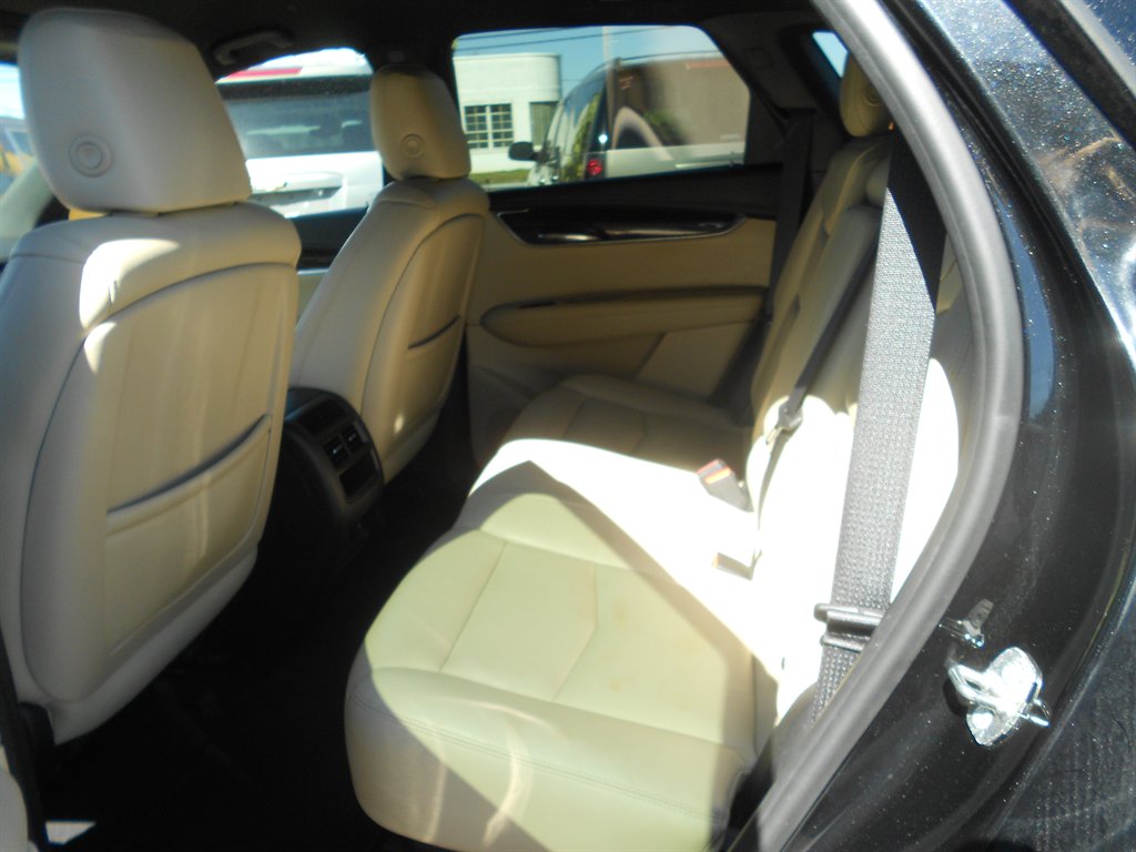 2017 Cadillac XT5 photo