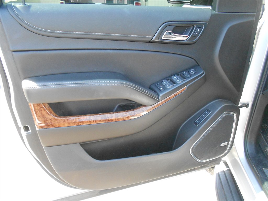 2020 Chevrolet Tahoe Premier photo