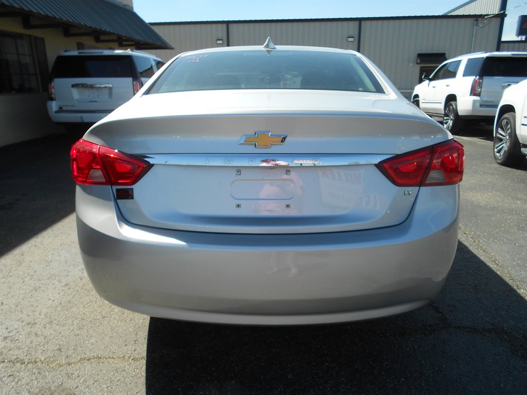 2017 Chevrolet Impala LT photo
