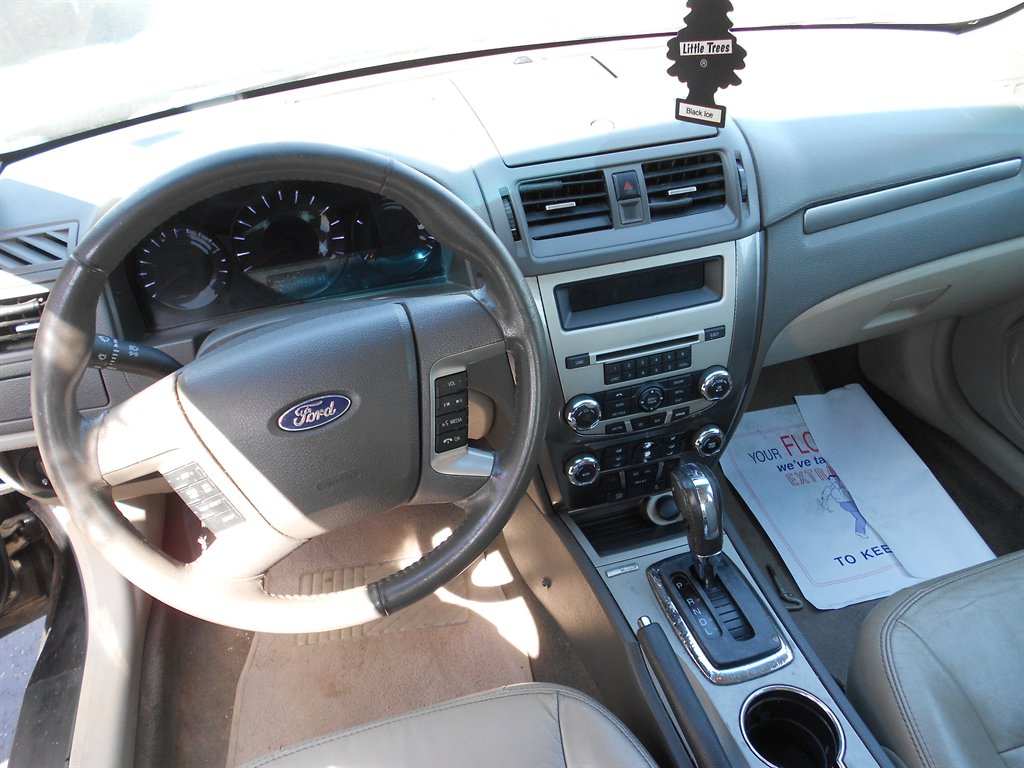 2012 Ford Fusion SEL photo