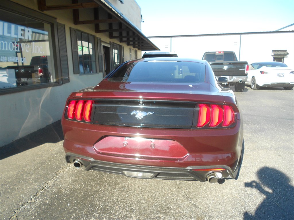 2018 Ford Mustang Eco photo