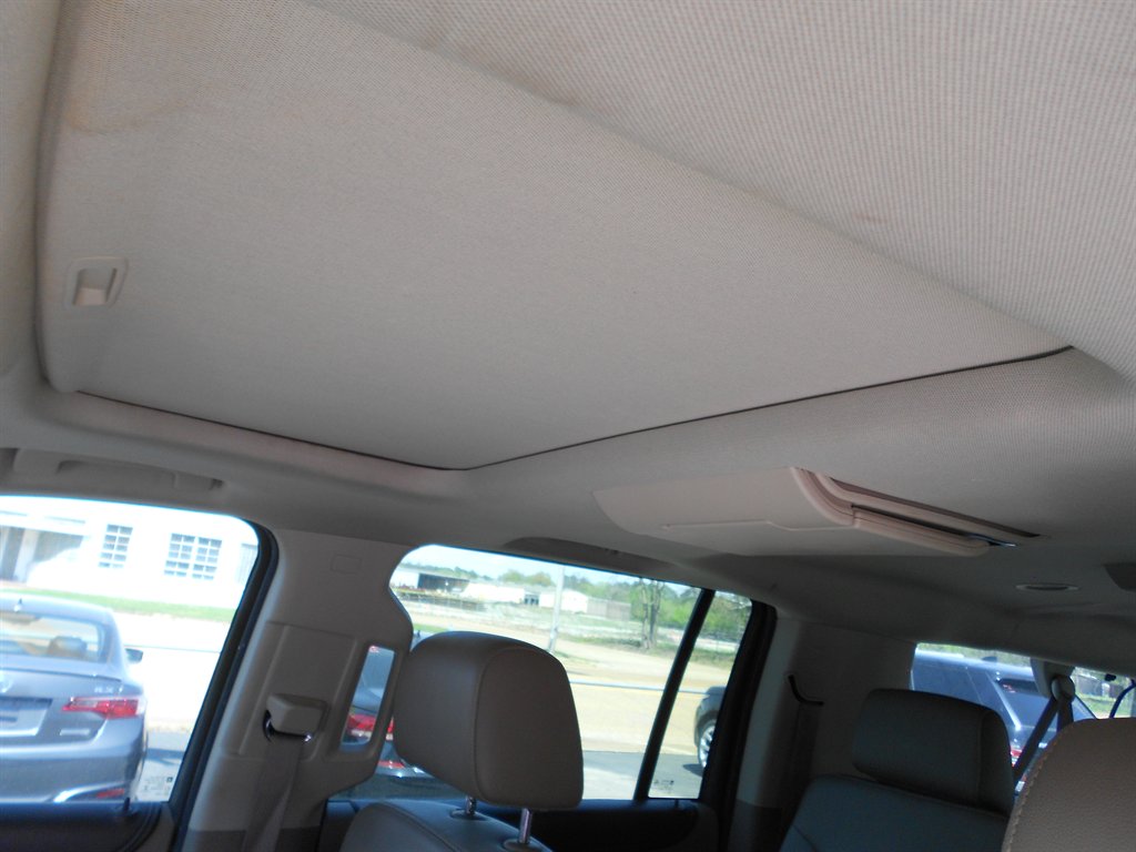 2015 Chevrolet Suburban LTZ 1500 photo