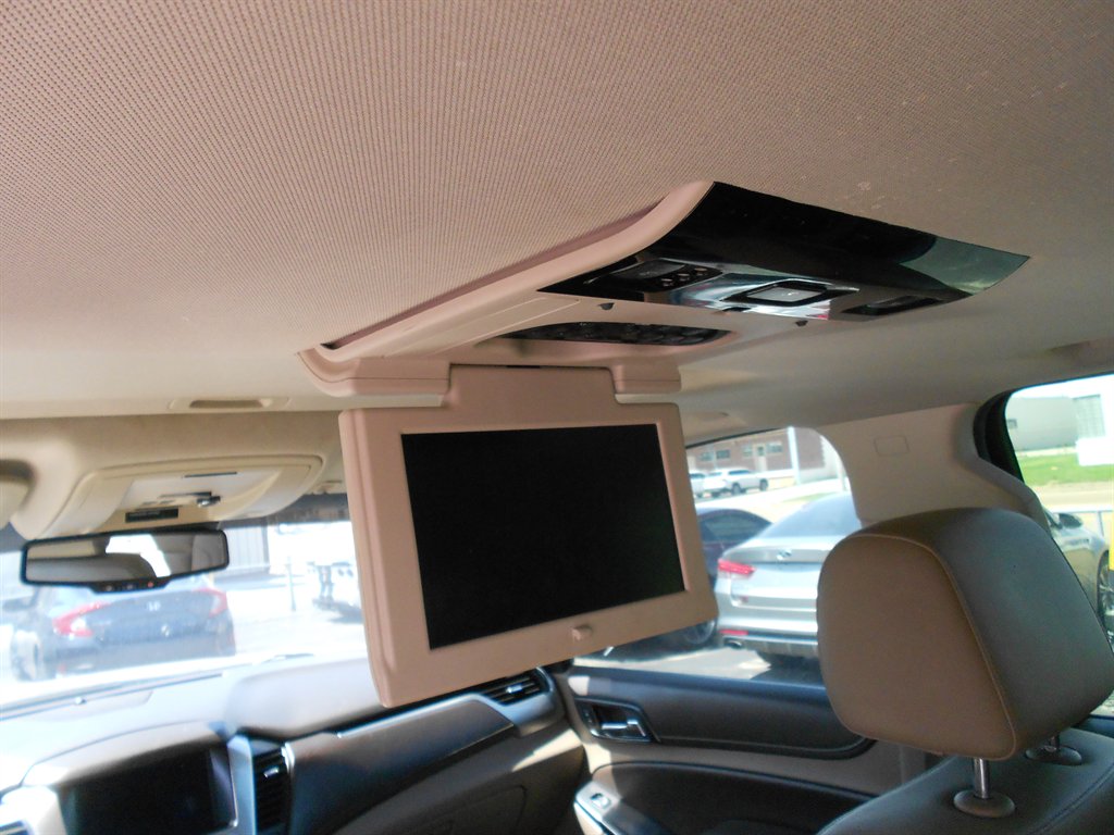 2015 Chevrolet Suburban LTZ 1500 photo
