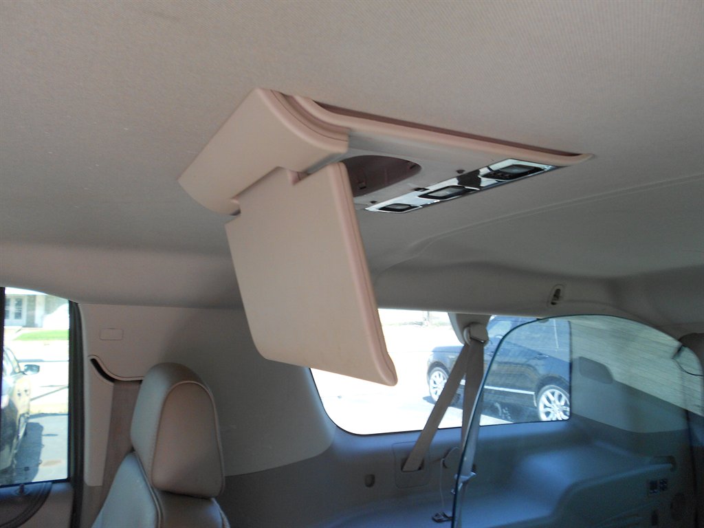 2015 Chevrolet Suburban LTZ 1500 photo