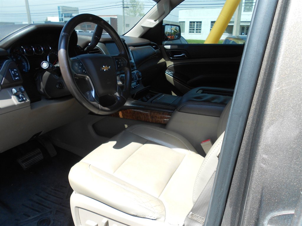 2015 Chevrolet Suburban LTZ 1500 photo