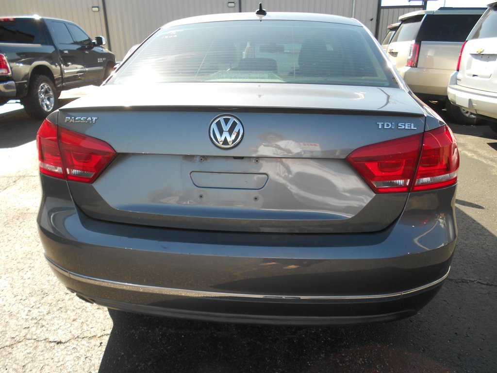 2014 Volkswagen Passat TDI SEL Premium photo