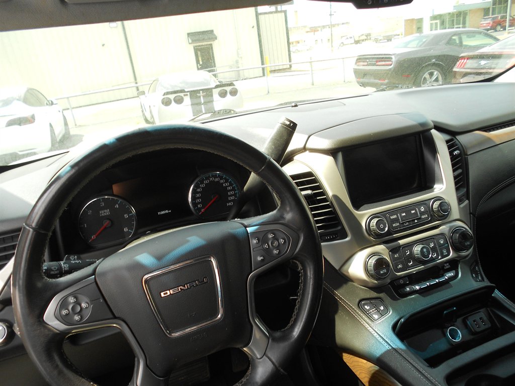 2019 GMC Yukon - $31,500
