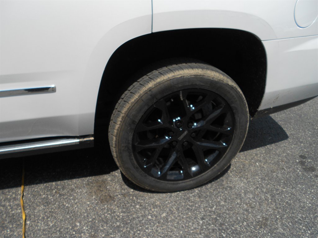 2019 GMC Yukon - $31,500