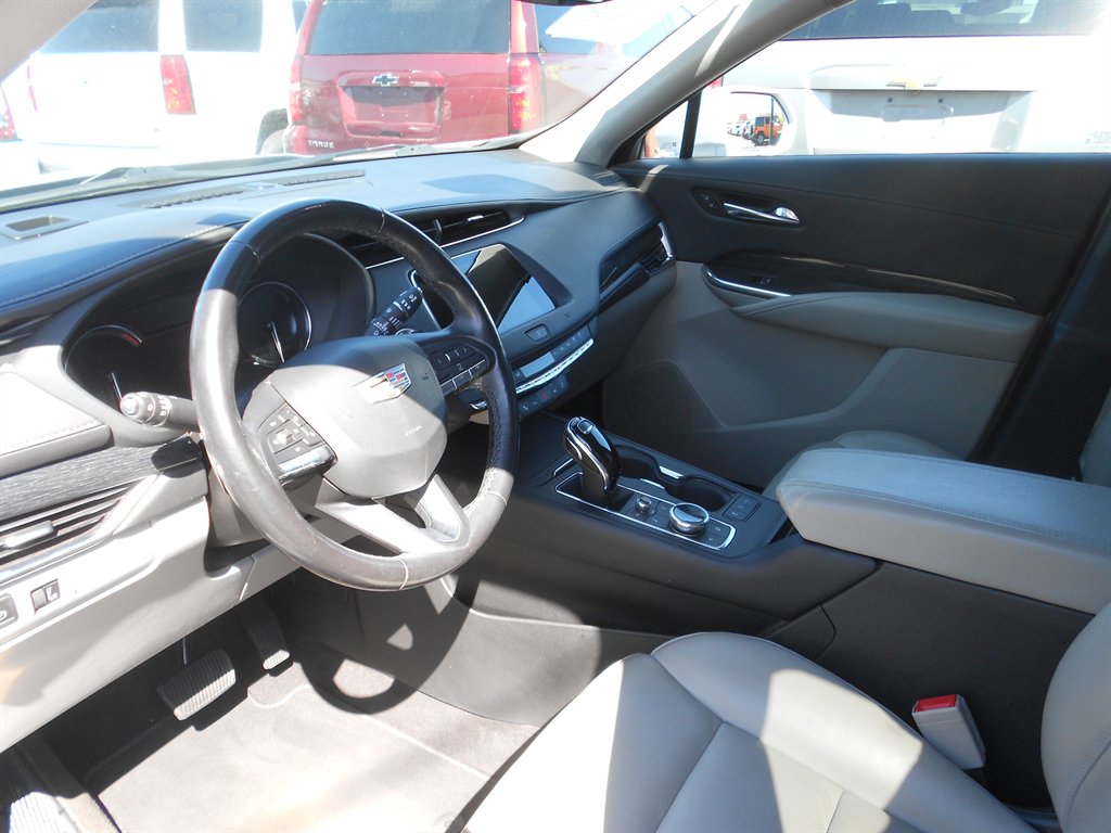 2020 Cadillac XT4 Premium Luxury photo