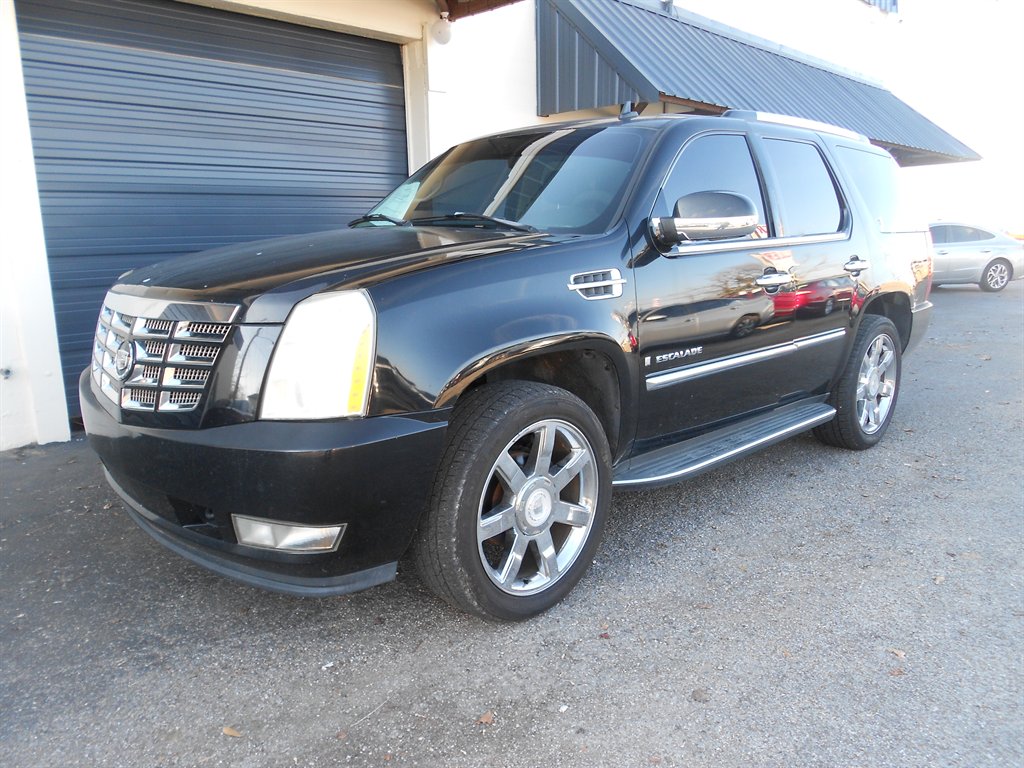 2007 Cadillac Escalade - $8,400
