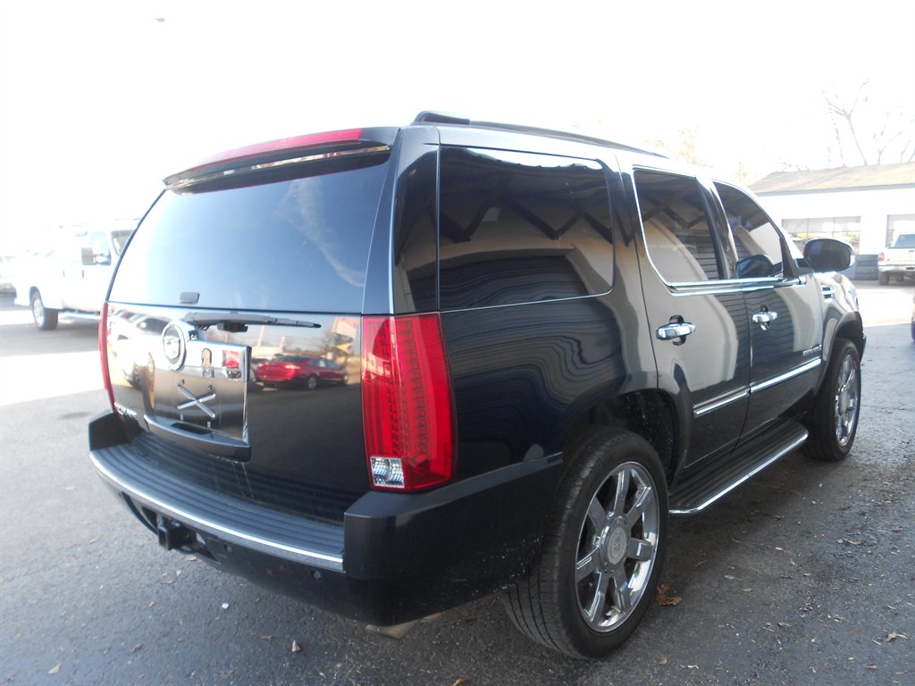 2007 Cadillac Escalade - $8,400